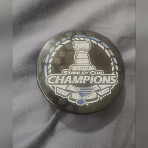 2019 Stanley Cup Champions Hockey Puck - Black/Blue